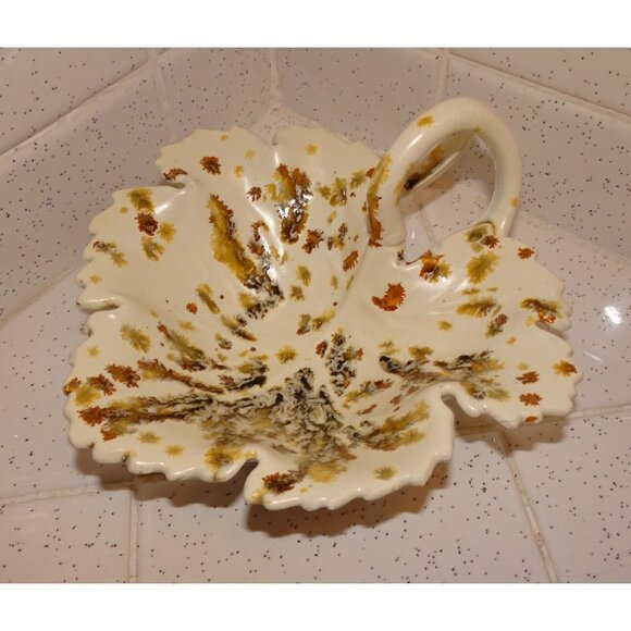 Vintage Handled Ceramic maple Leaf Trinket or Candy Dish white gold drip glaze - Picture 8 of 11